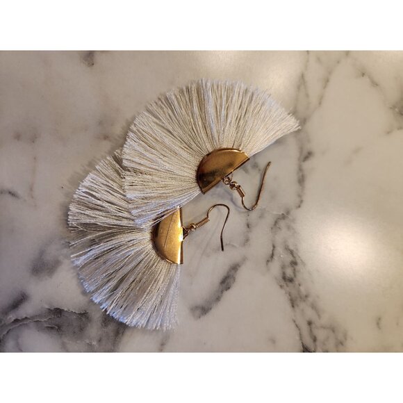 Fashion Earrings Set Of 5 Pairs Tassels Studs & Hoops In Gold Tone For Women - Picture 4 of 5